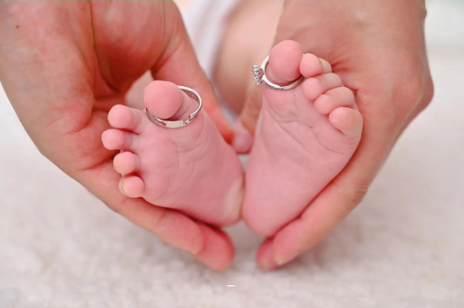 漳浦怎么给宝宝称体重